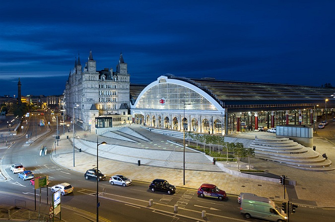 architectural photographer, Liverpool Lime Street Station, Liverpool, Night photography